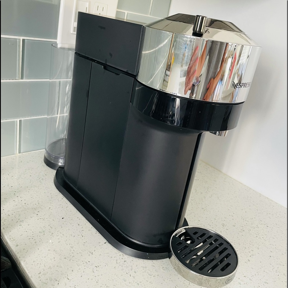 Nespresso with frother. ☕️